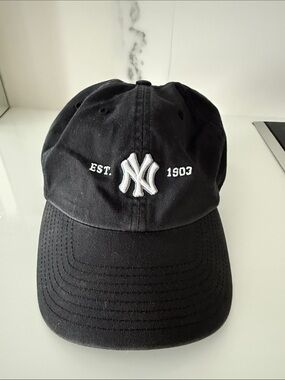 Genuine Merchandise Black New York Yankees Cap with White Logo